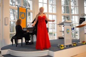 Die Timmendorfer Sängerin Nicole Mühe sorgte für das musikalische Highlight