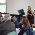 Musik für gute Stimmung: Die jungen Musiker des Ostsee-Gymnasiums spielten sowohl Klassik als auch Jazz.